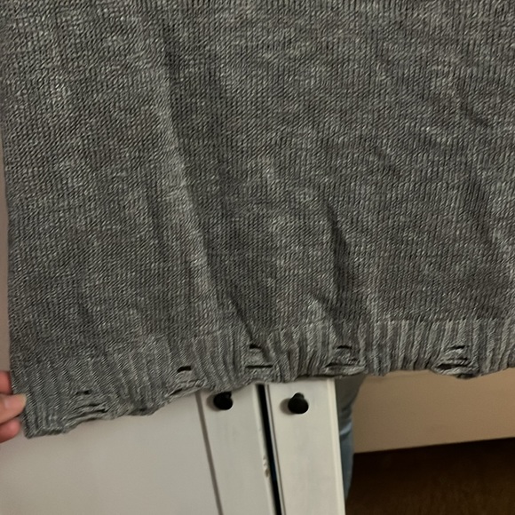 Heart sweater - Picture 3 of 5